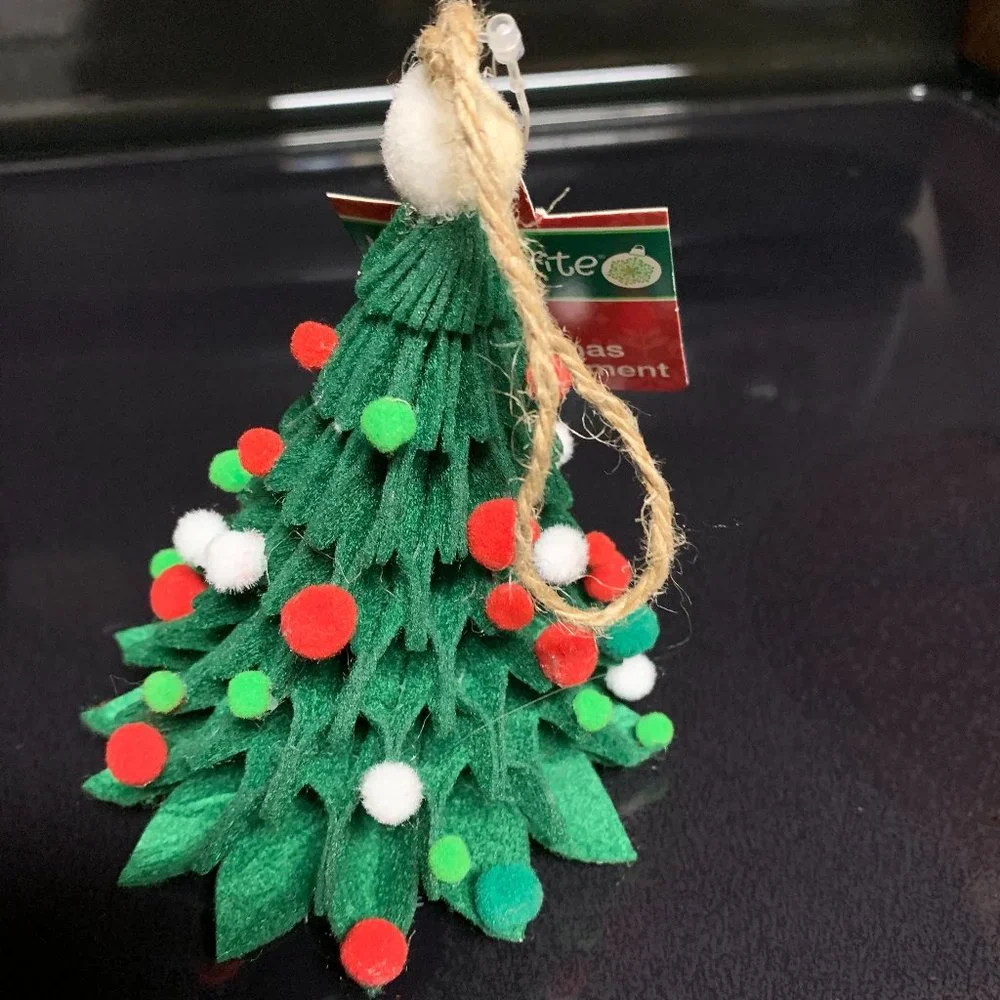 Merry Brite felt Christmas Tree Ornament